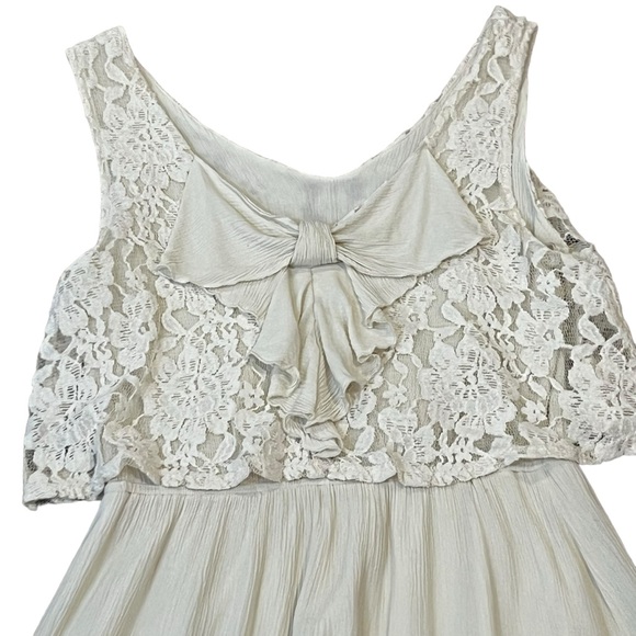CHARMING CHARLIE off white lace gauze dress size medium lined - Picture 4 of 8